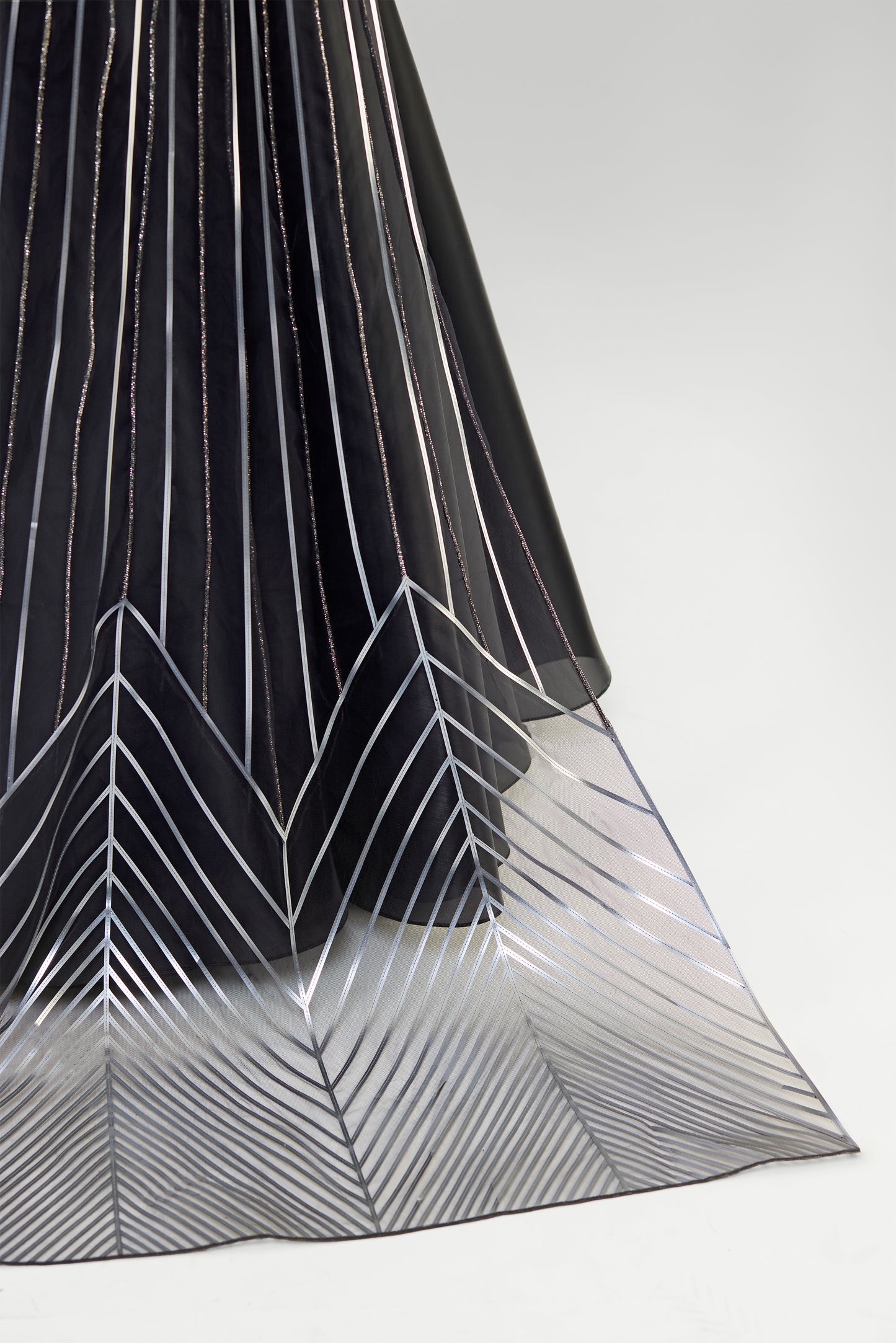 Structured Crystalvein Top And Skirt
