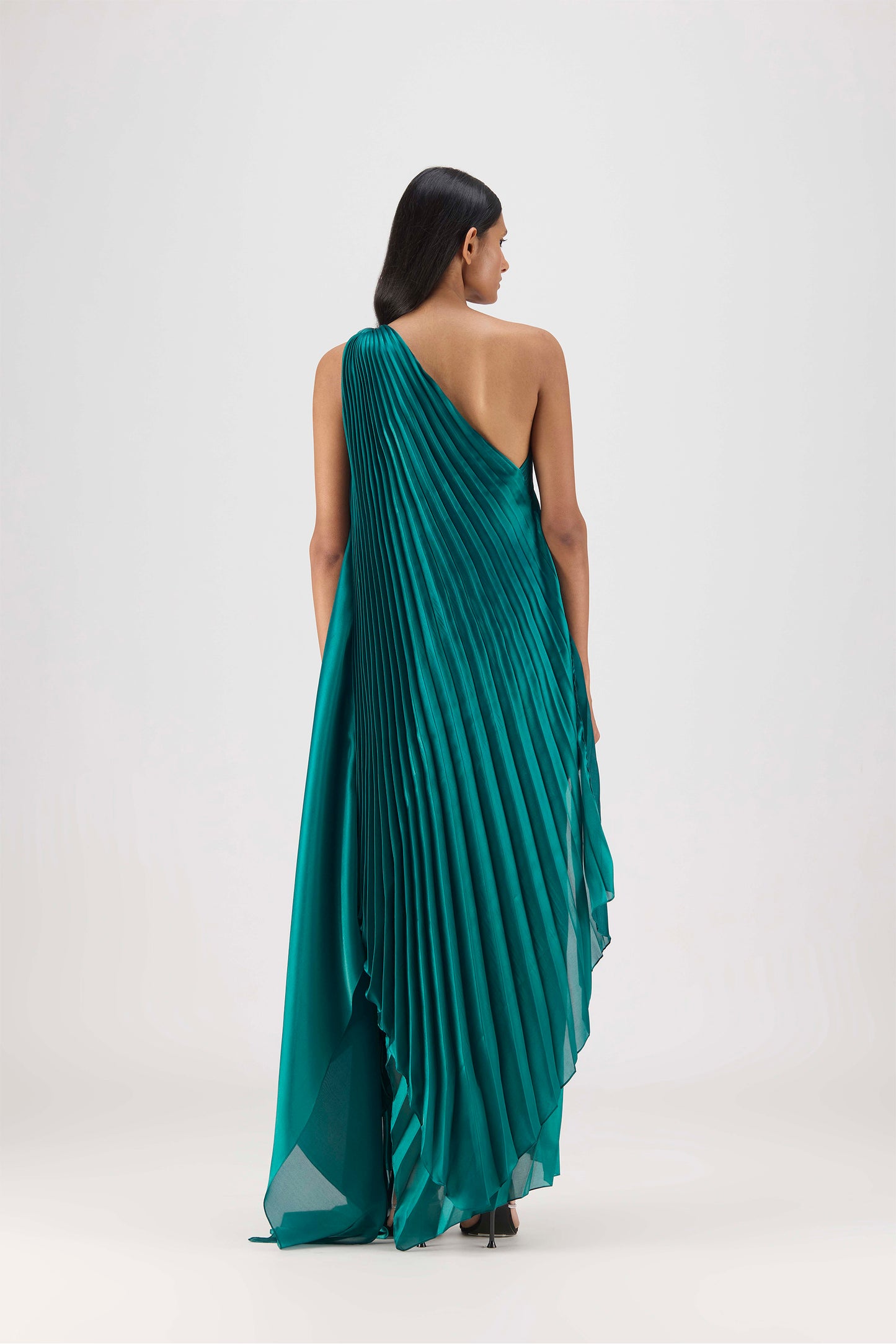 PLEATED FLUID DRESS