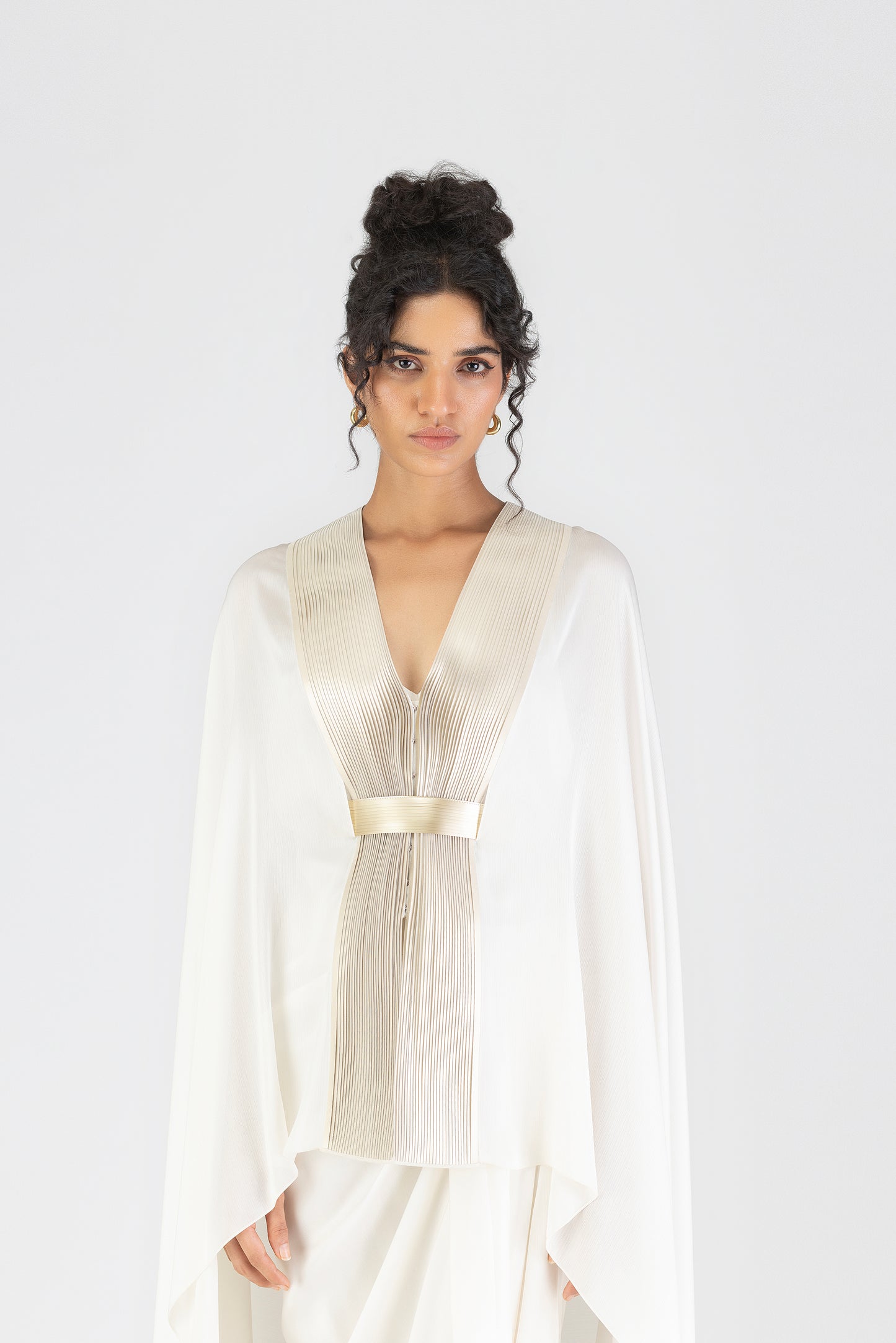 METALLIC STRUCTURED CAPE SET