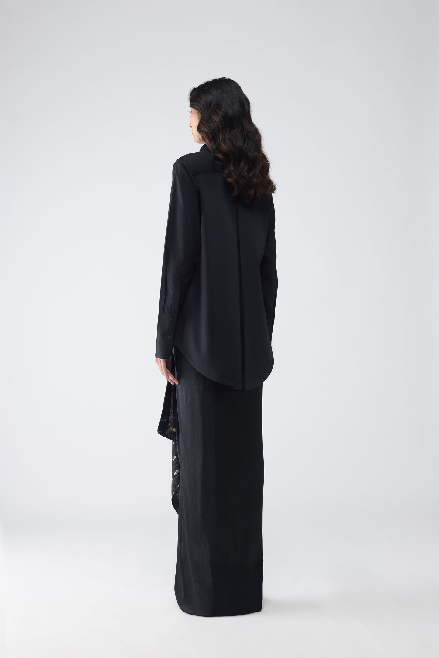 METALLIC SHIRT WITH VINTAGE BANARSI DETAILING AND DRAPED SKIRT