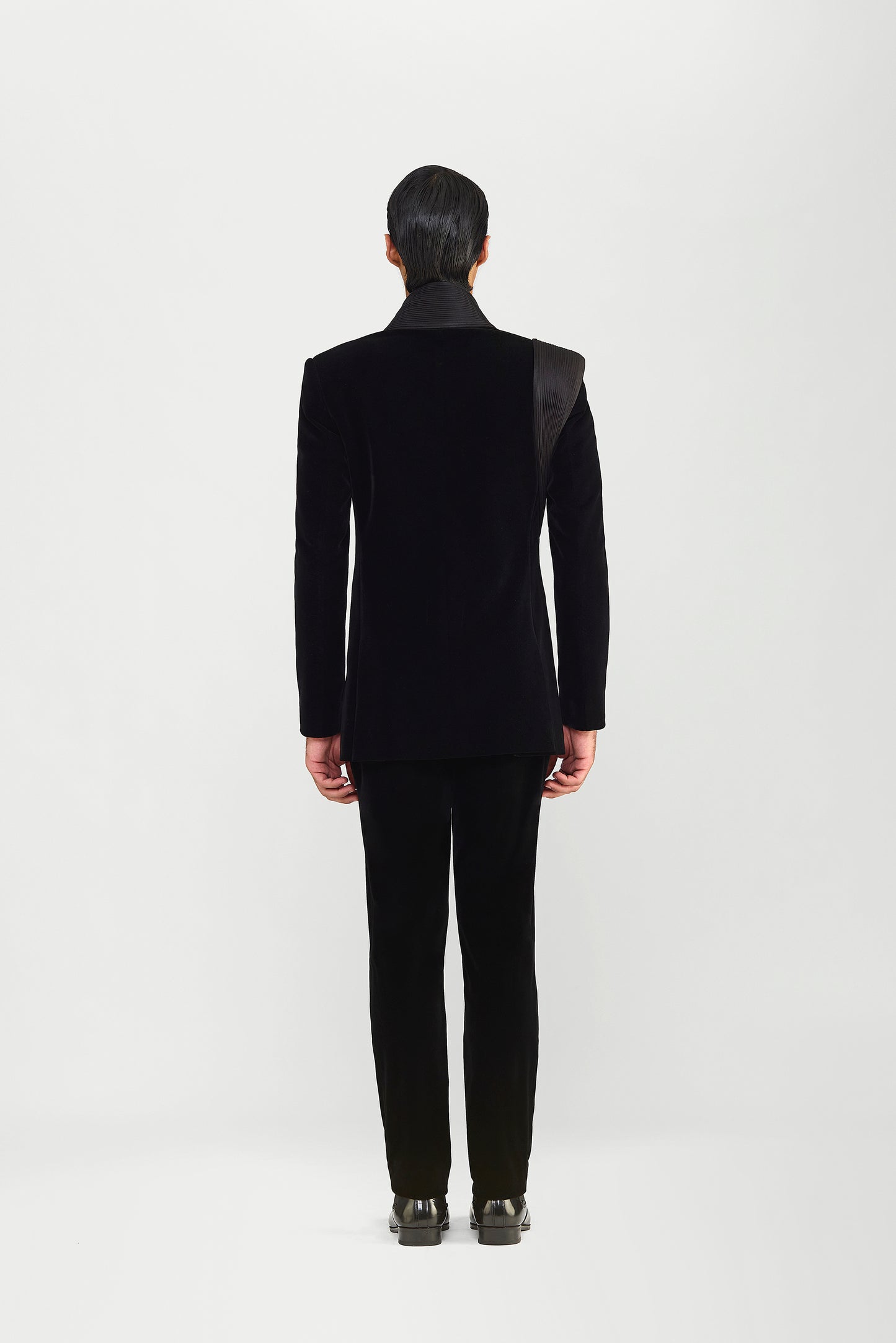Strata Micropleated Tuxedo Set In Velvette