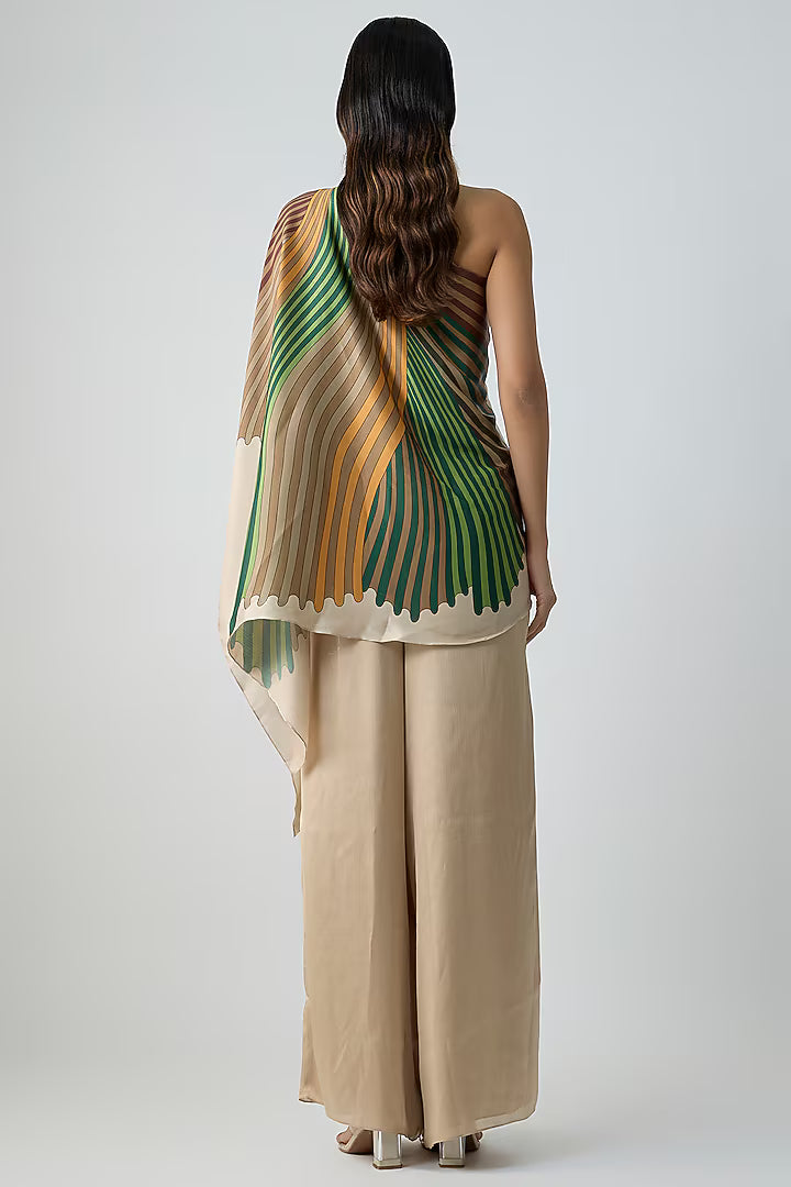 Corded Fish Fin Cape