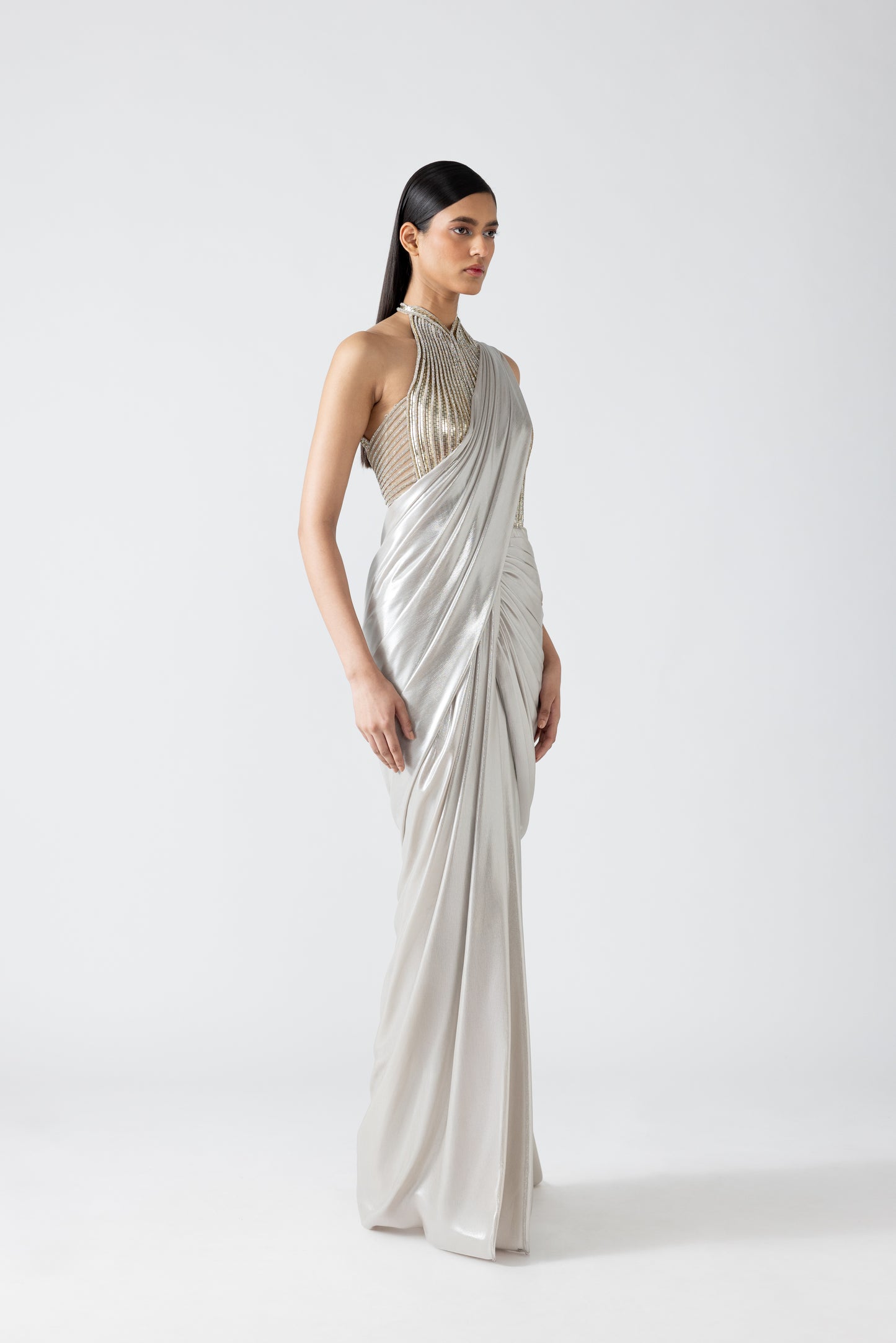 Moulded Crystalvein Draped Saree