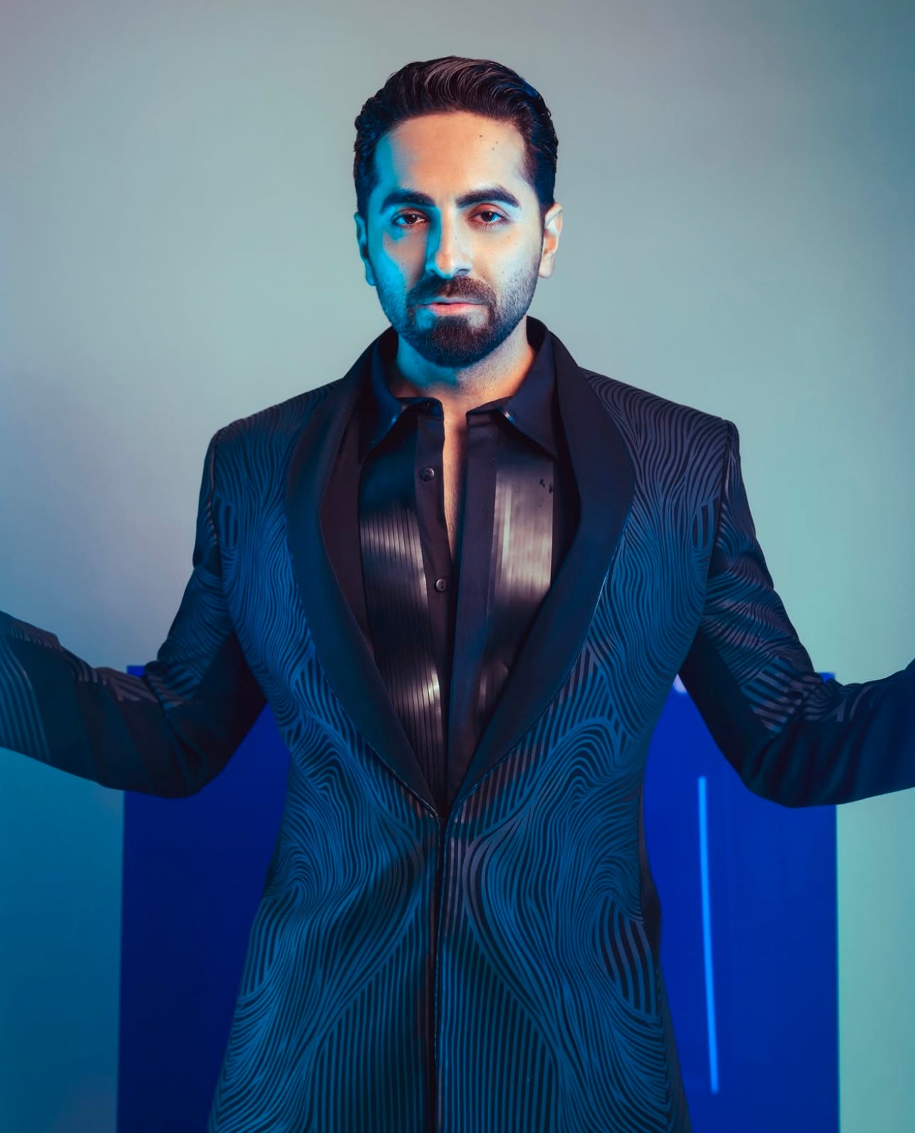 Airwave Embossed Tuxedo