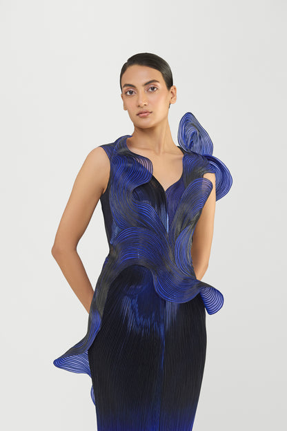 Moulded Metallic Micropleated Structured 3D Gown