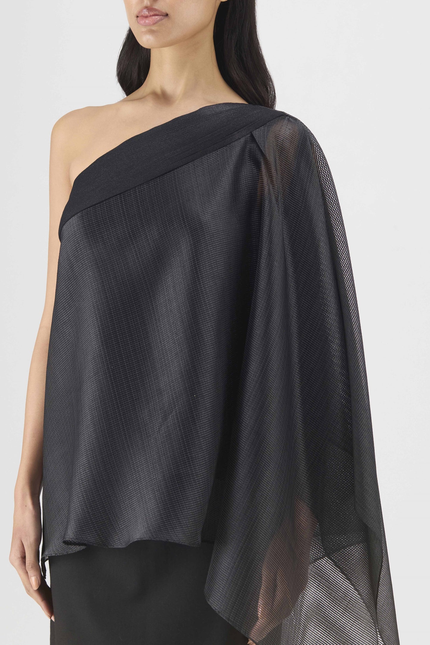 METALLIC ONE SHOULDER TOP