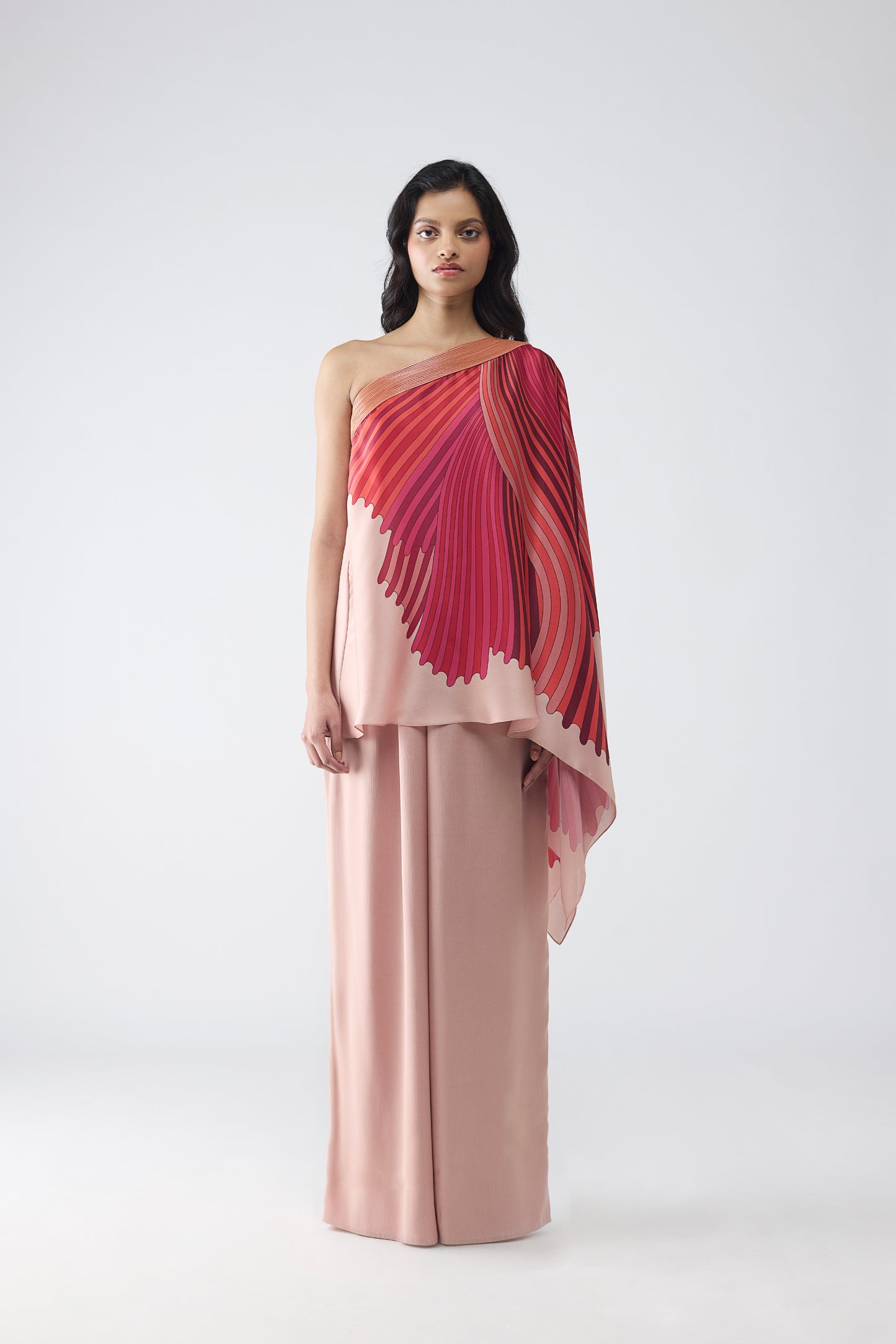 One Shoulder Fin Print Cape Set