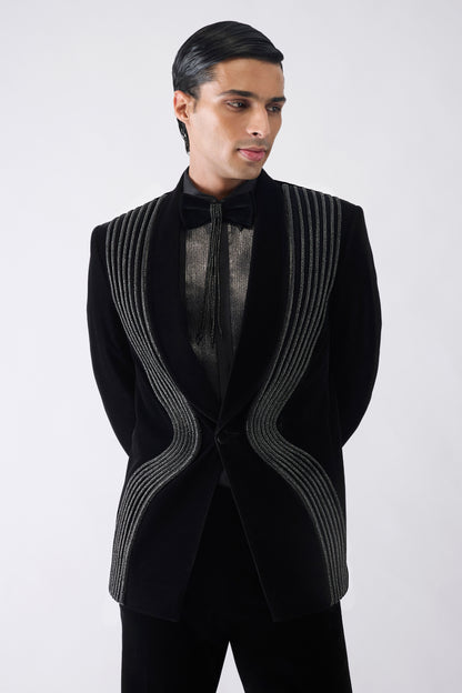 Crystalvein Tuxedo Set In Velvette