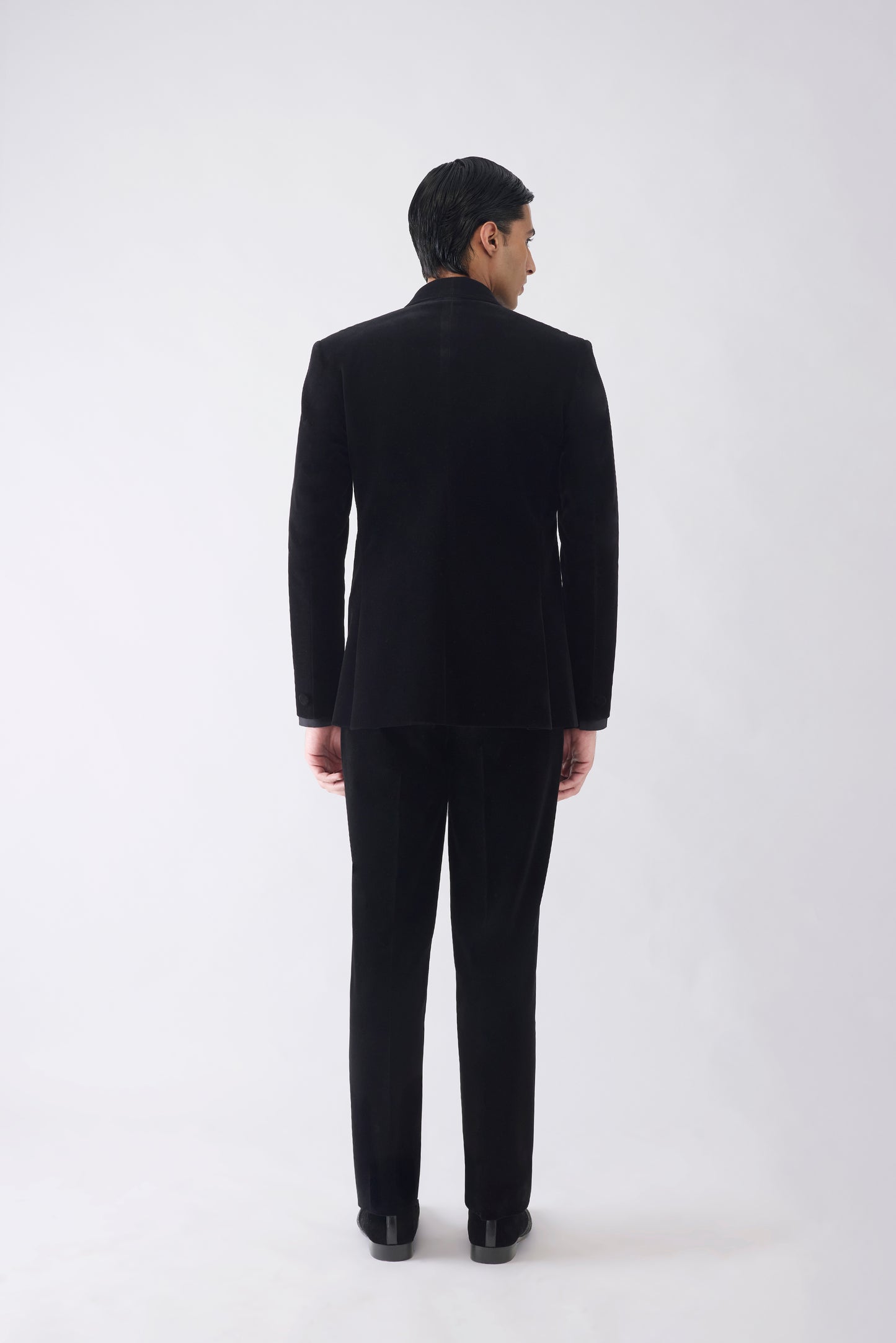 Crystalvein Tuxedo Set In Velvette