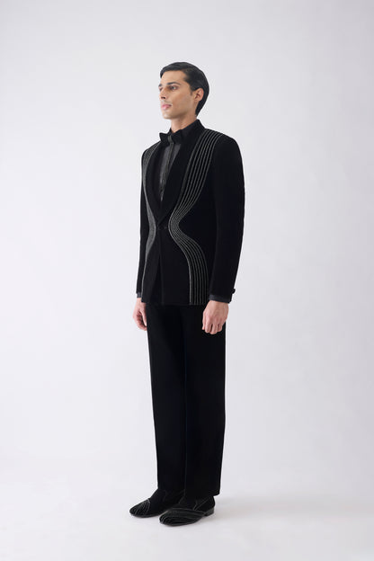 Crystalvein Tuxedo Set In Velvette