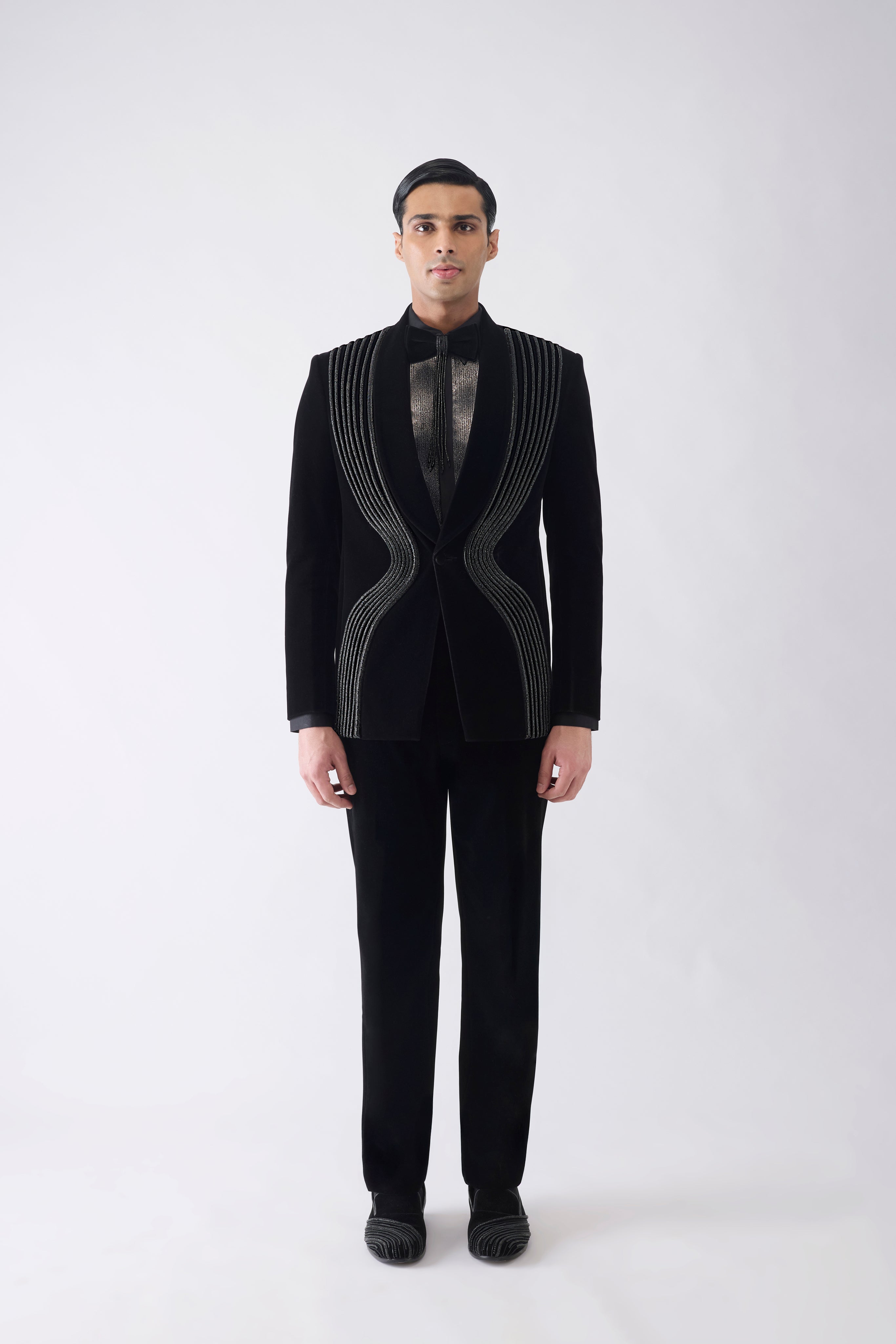 Crystalvein Tuxedo Set In Velvette