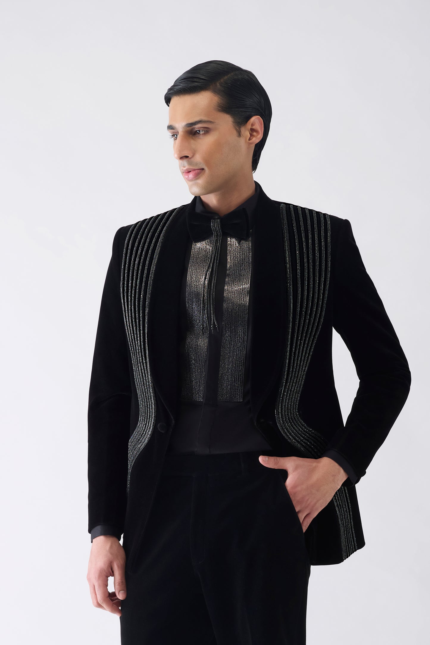 Crystalvein Tuxedo Set In Velvette