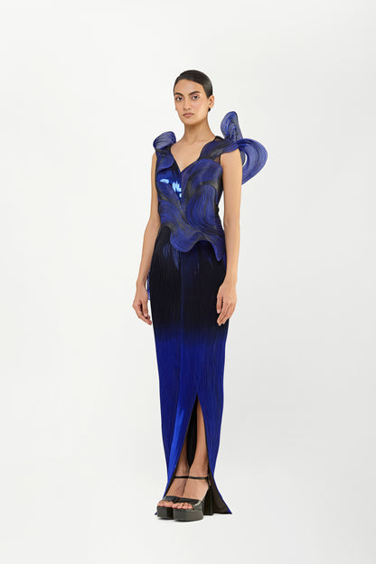 Moulded Metallic Micropleated Structured 3D Gown