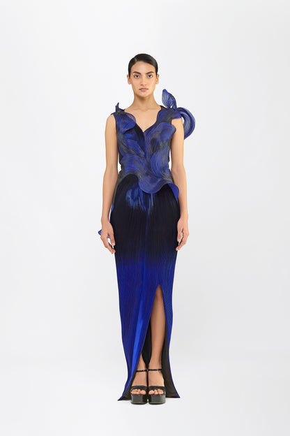Moulded Metallic Micropleated Structured 3D Gown