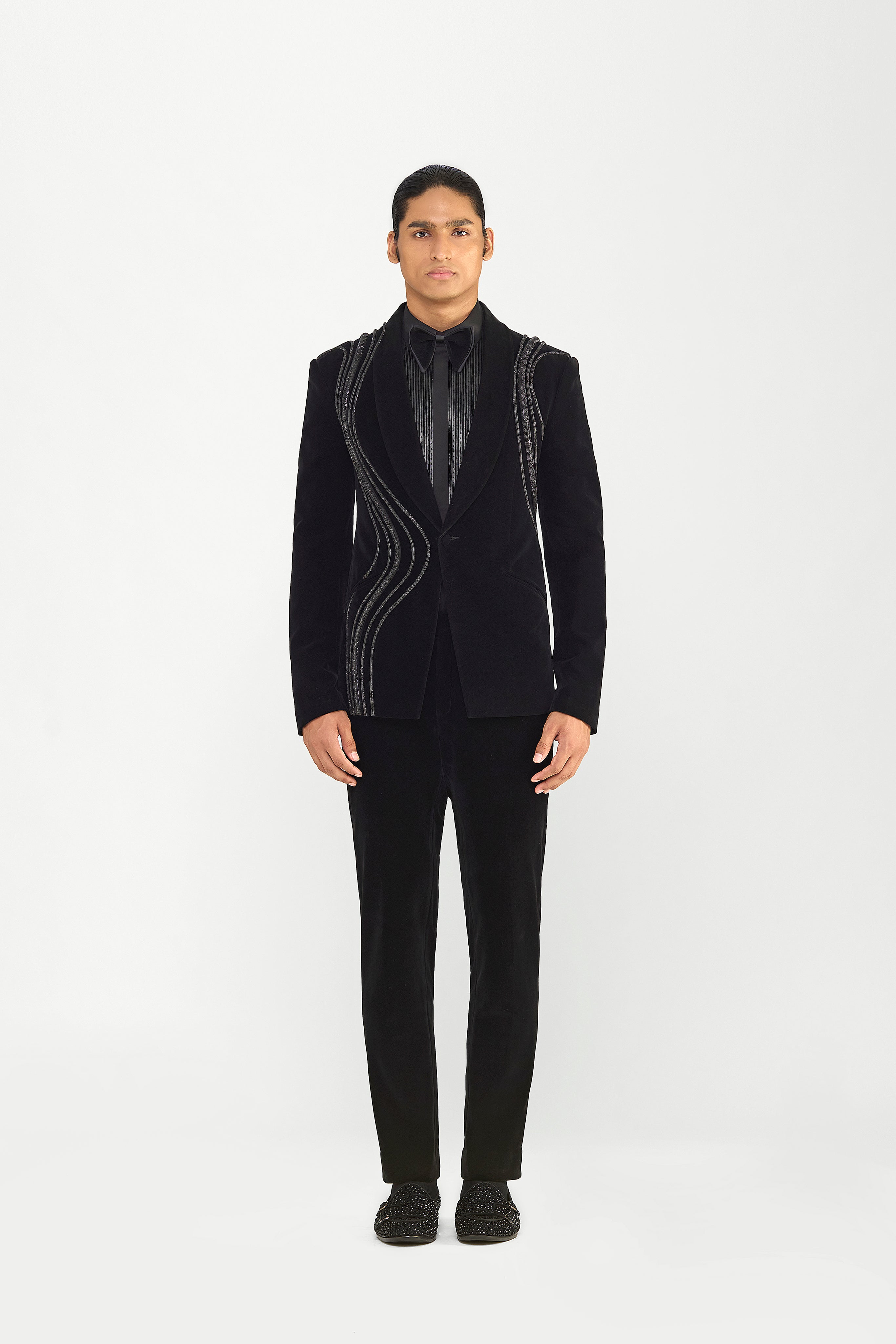 Crystalvein Tuxedo Set In Velvette