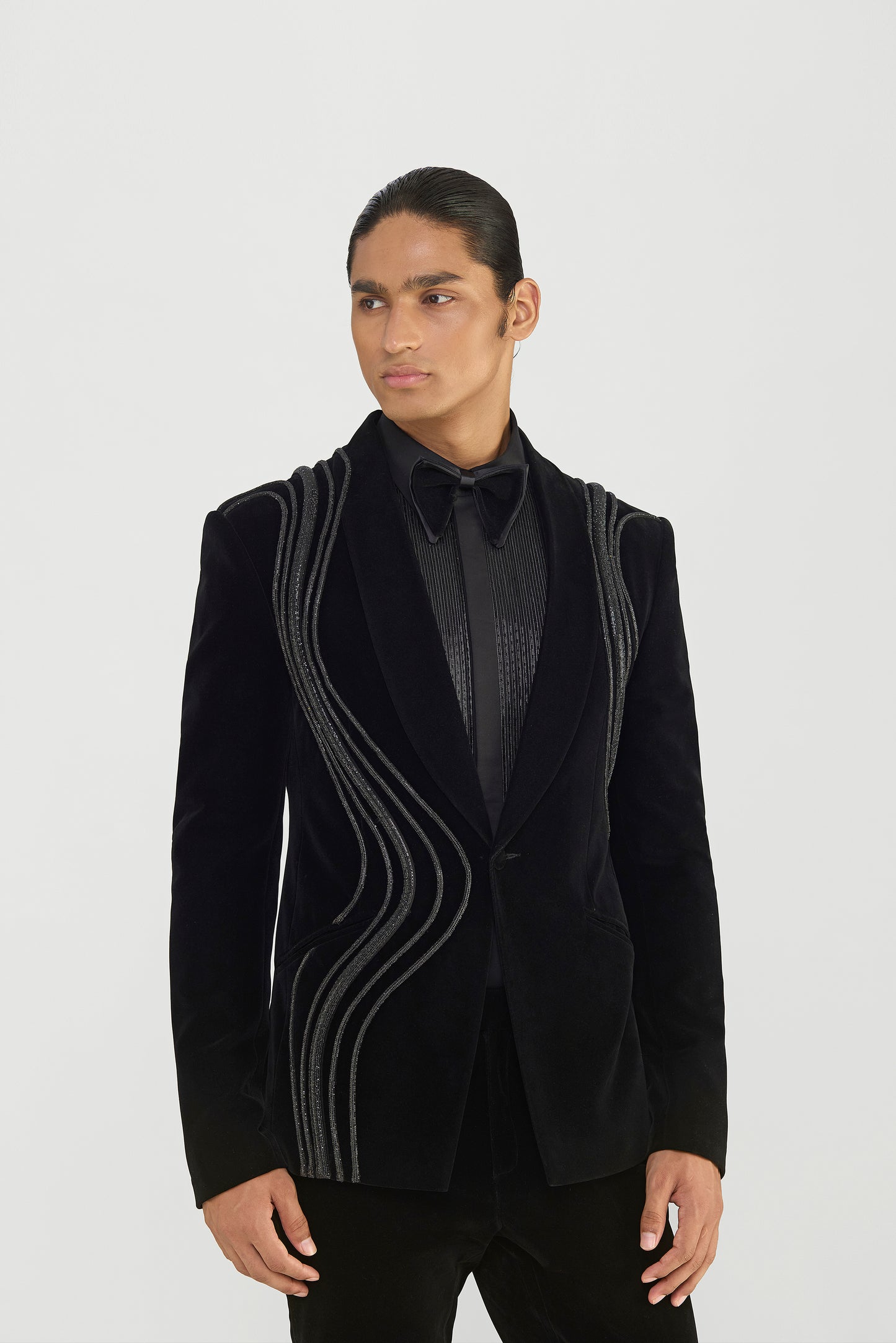 Crystalvein Tuxedo Set In Velvette