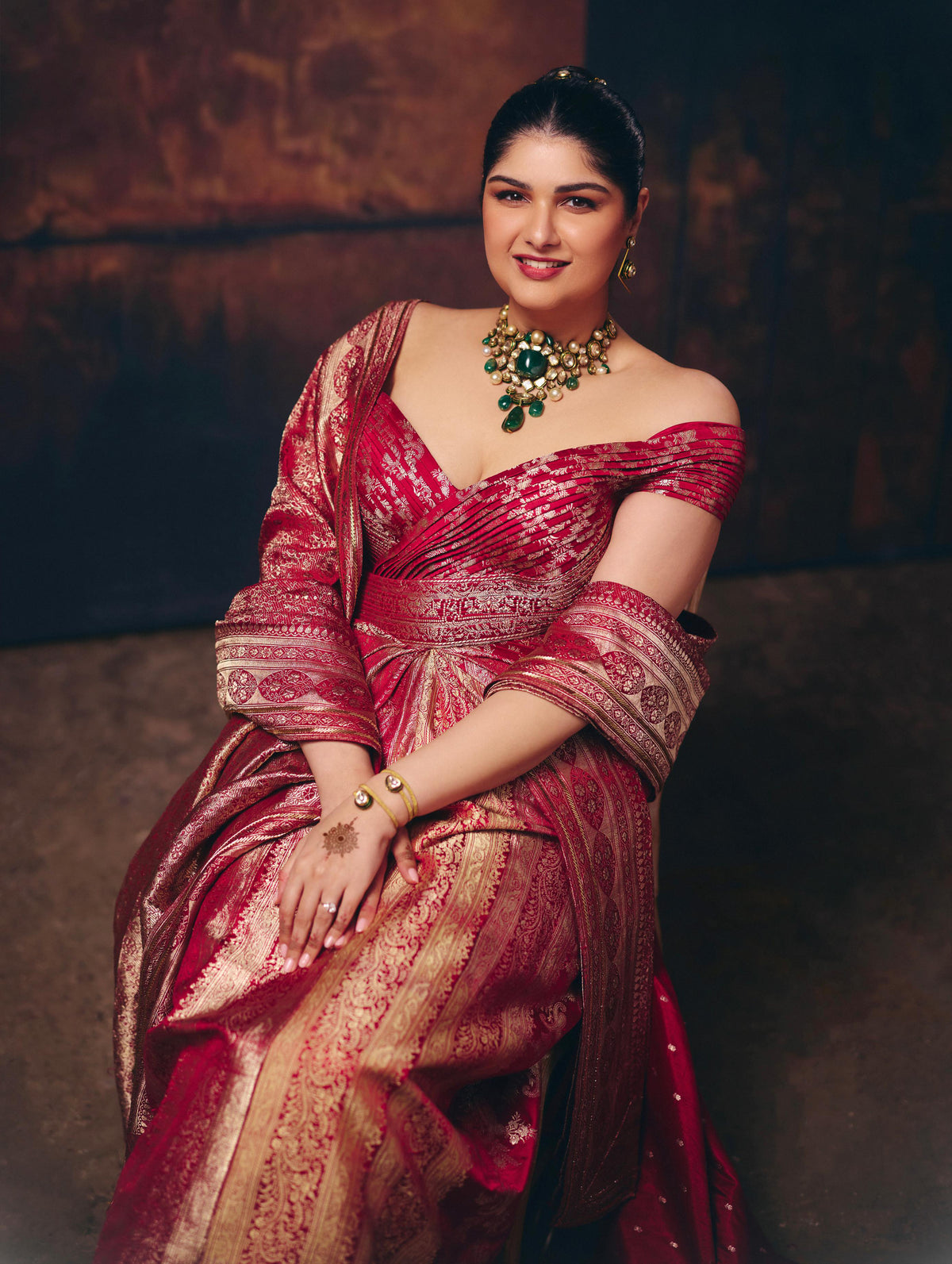 Anshula Kapoor in Pre-Loved Banarsi Structured Gown