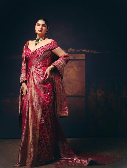 Anshula Kapoor in Pre-Loved Banarsi Structured Gown
