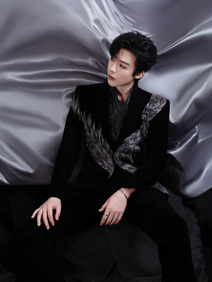 Liu Yuning in Metallic Glass Beaded Tuxedo Set