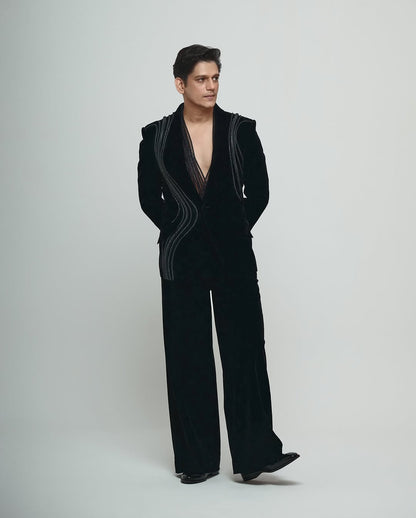 Crystalvein Tuxedo Set In Velvette